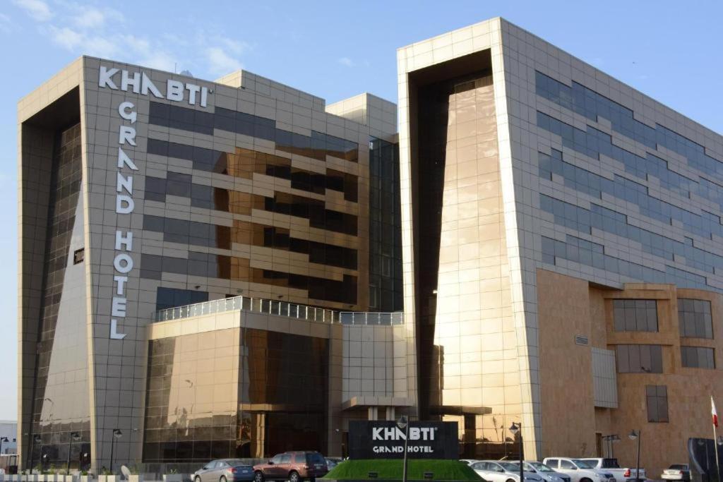 Khabti Grand Hotel Bisha Eksteriør bilde