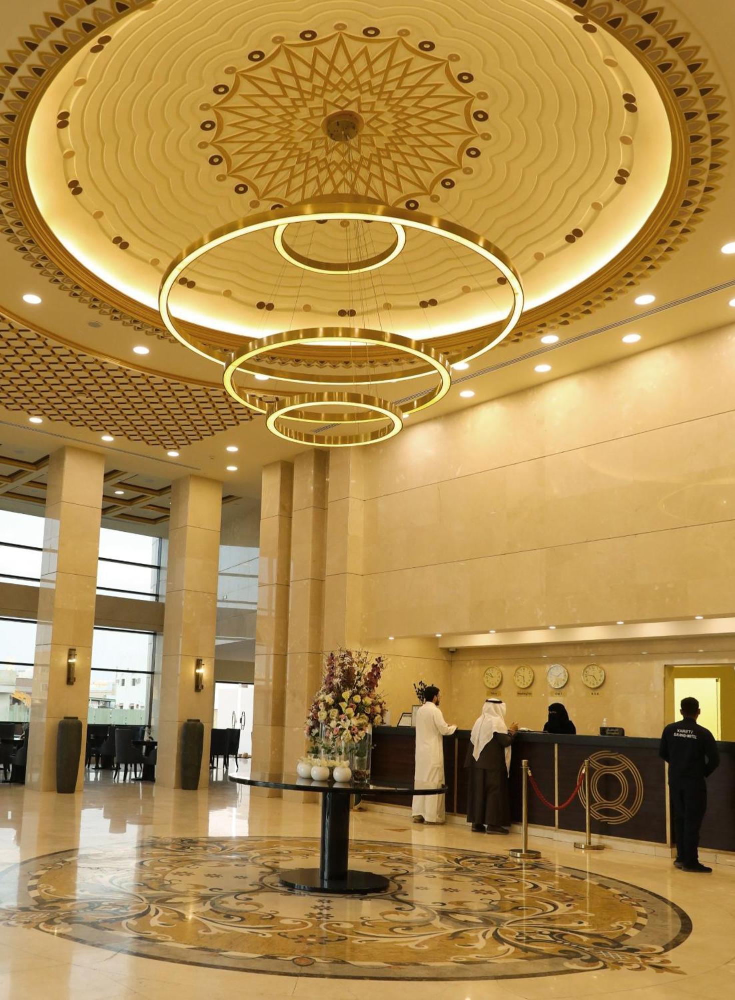 Khabti Grand Hotel Bisha Eksteriør bilde